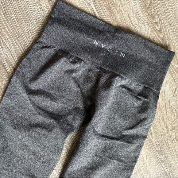 NVGTN Dark Gray Contour Leggings - Picture 6 of 7